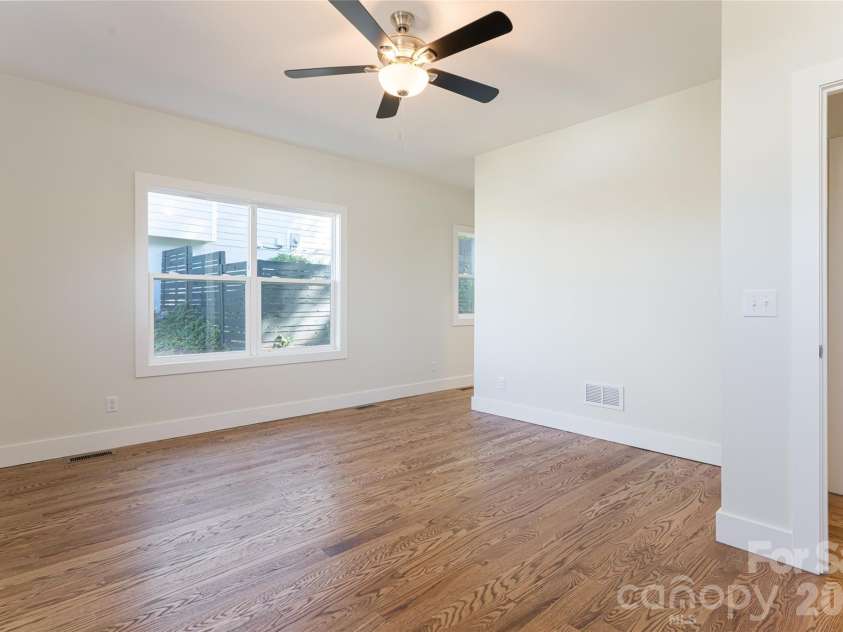 65 Greenwood Fields Drive, Asheville, NC 28804.  MLS# CAR4312948, YatesRealty ID 13633. 