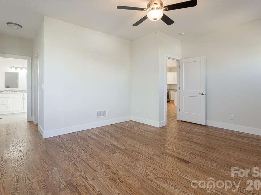 65 Greenwood Fields Drive, Asheville, NC 28804.  MLS# CAR4312948, YatesRealty ID 13633. 