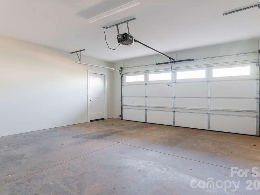 65 Greenwood Fields Drive, Asheville, NC 28804.  MLS# CAR4312948, YatesRealty ID 13633. 