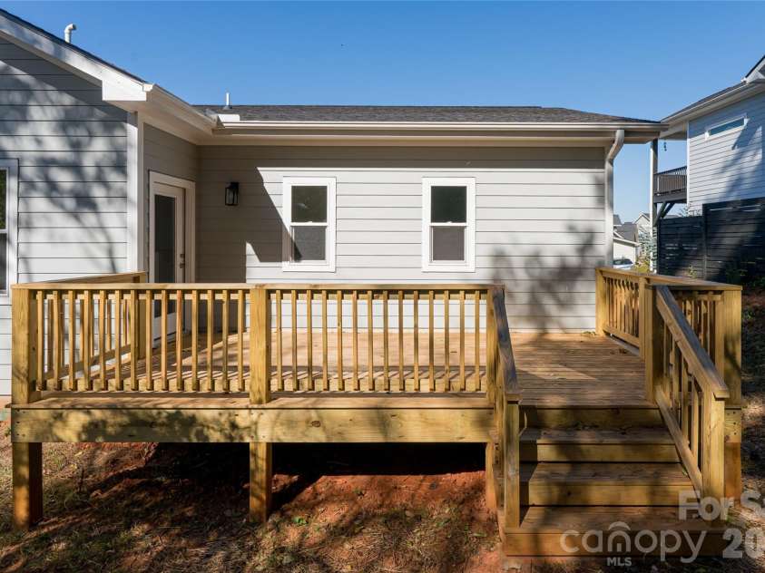 65 Greenwood Fields Drive, Asheville, NC 28804.  MLS# CAR4312948, YatesRealty ID 13633. 