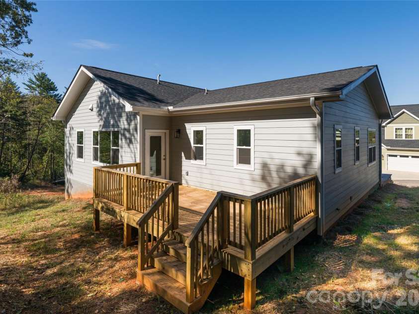 65 Greenwood Fields Drive, Asheville, NC 28804.  MLS# CAR4312948, YatesRealty ID 13633. 