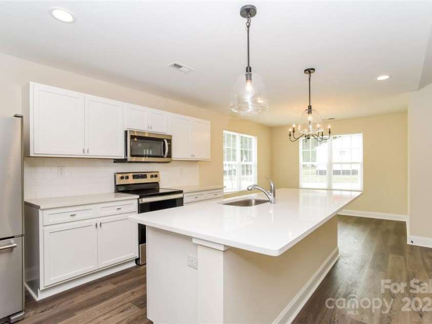 1429 Edgewood Drive, Rock Hill, SC 29730.  MLS# CAR4235702, YatesRealty ID 13634. 