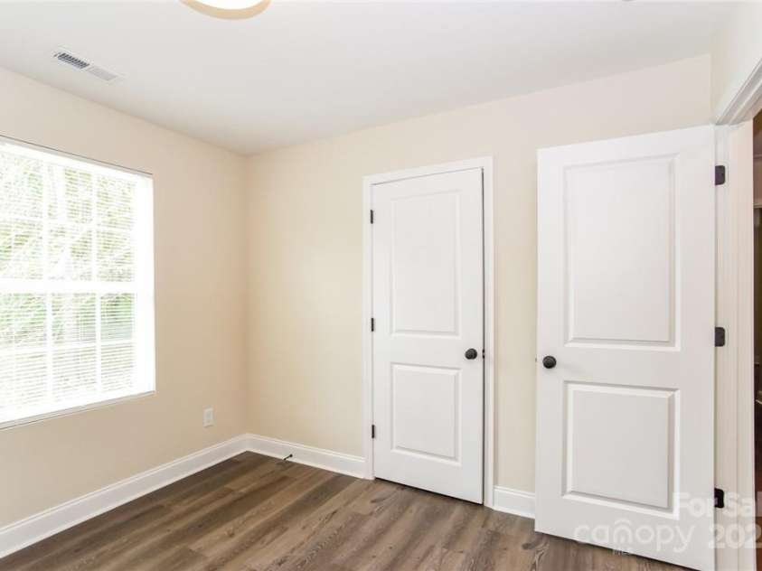 1429 Edgewood Drive, Rock Hill, SC 29730.  MLS# CAR4235702, YatesRealty ID 13634. 