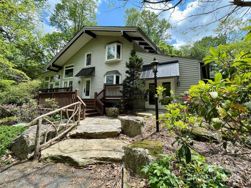 188 Echo Drive, Laurel Park, NC 28739.  MLS# CAR4245613, YatesRealty ID 13635. 