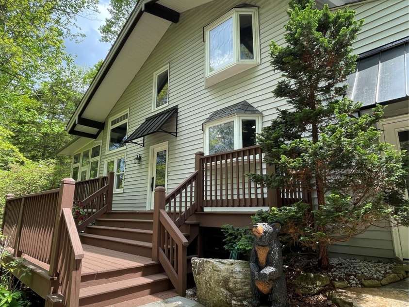 188 Echo Drive, Laurel Park, NC 28739.  MLS# CAR4245613, YatesRealty ID 13635. 