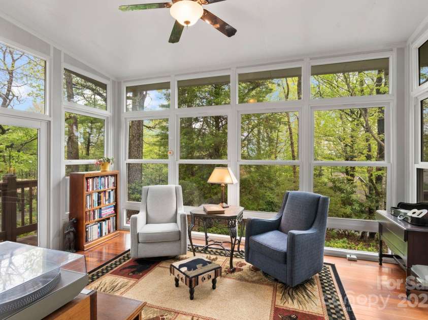 188 Echo Drive, Laurel Park, NC 28739.  MLS# CAR4245613, YatesRealty ID 13635. 