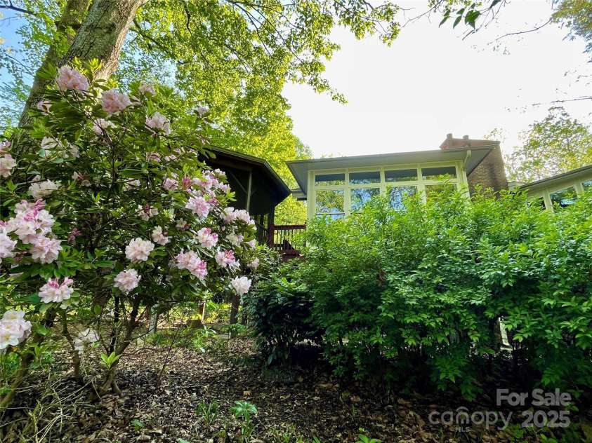 188 Echo Drive, Laurel Park, NC 28739.  MLS# CAR4245613, YatesRealty ID 13635. 
