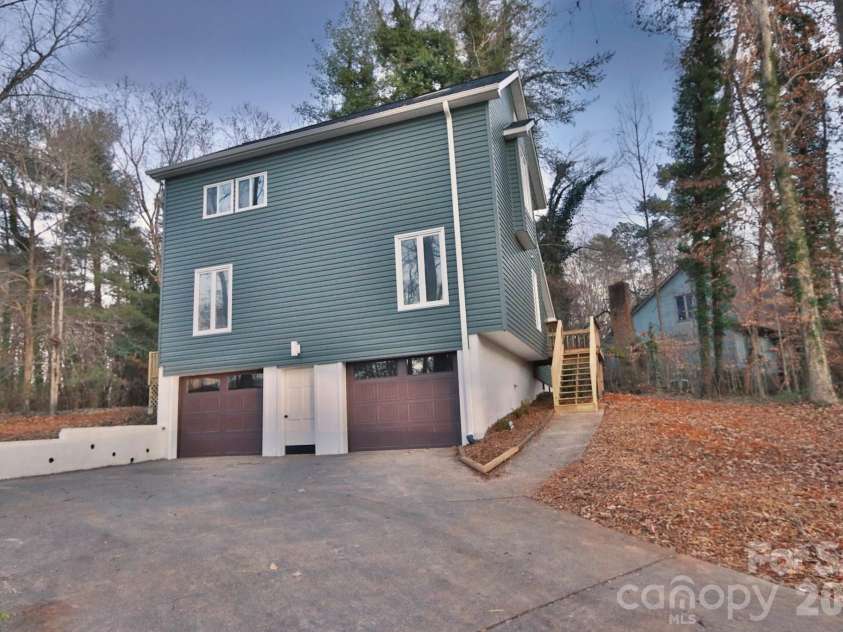 8037 Mill Chase Road, Lewisville, NC 27023.  MLS# CAR4344494, YatesRealty ID 13635. 