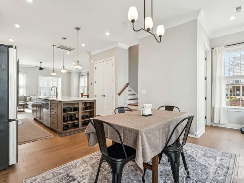 200 Emerson Avenue, Charlotte, NC 28204.  MLS# CAR4352912, YatesRealty ID 13636. 