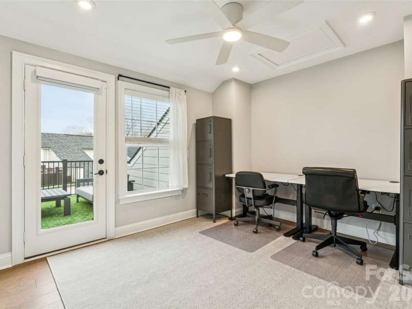 200 Emerson Avenue, Charlotte, NC 28204.  MLS# CAR4352912, YatesRealty ID 13636. 