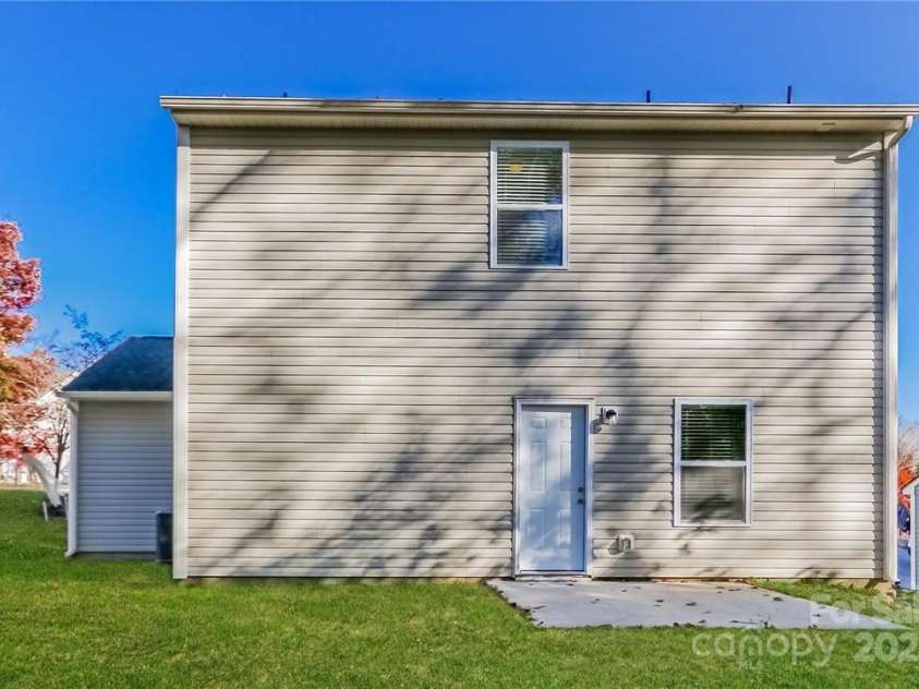 3948 Shasta Circle, Clover, SC 29710.  MLS# CAR4219765, YatesRealty ID 13636. 