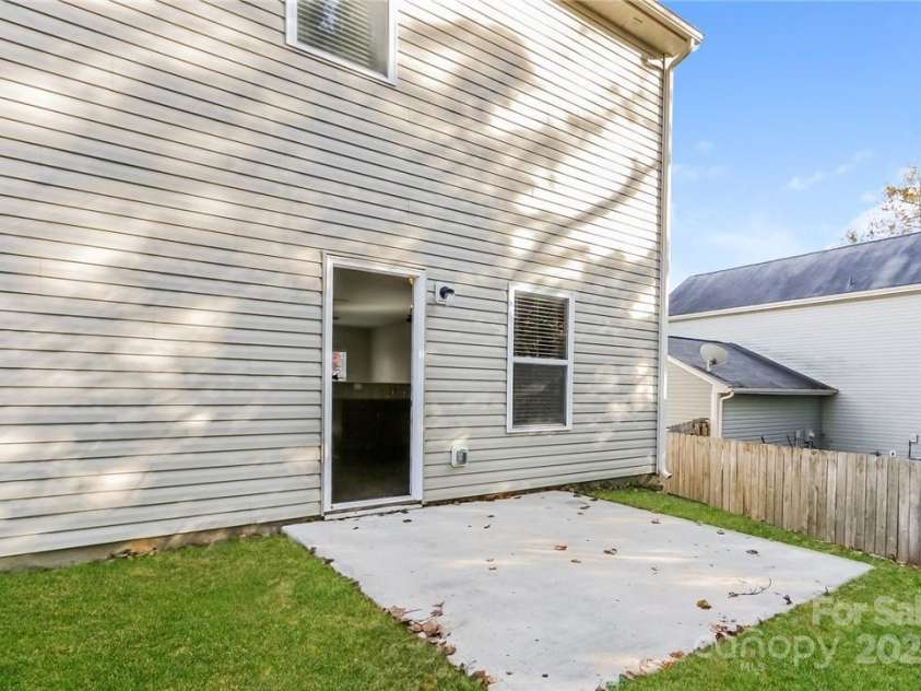 3948 Shasta Circle, Clover, SC 29710.  MLS# CAR4219765, YatesRealty ID 13636. 