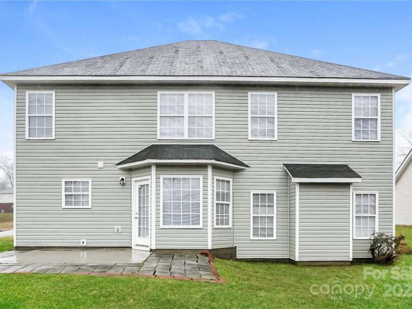 675 Winding Branch Road, Rock Hill, SC 29732.  MLS# CAR4219824, YatesRealty ID 13637. 