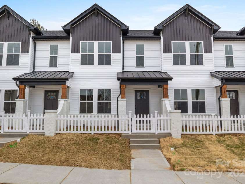 211 Rice Street, Landis, NC 28088.  MLS# CAR4230640, YatesRealty ID 13639. 