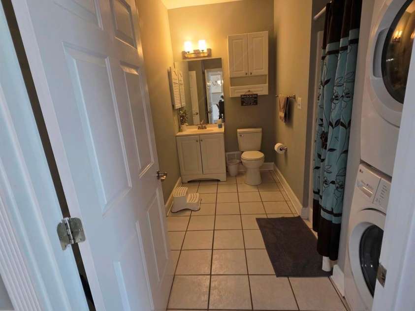 9016 Meadow Vista Drive, Charlotte, NC 28213.  MLS# CAR4314302, YatesRealty ID 13639. 