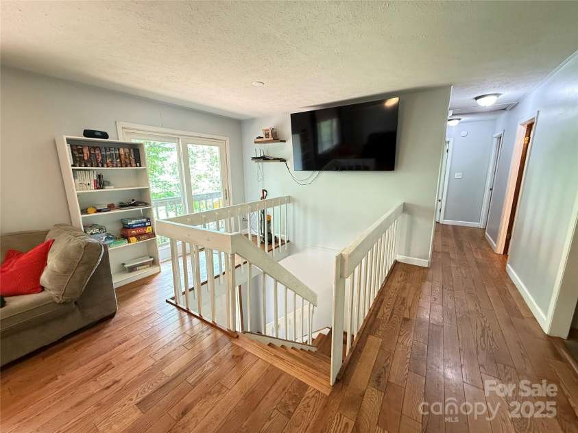 141 Charity Lane, Candler, NC 28715.  MLS# CAR4204175, YatesRealty ID 1364. 