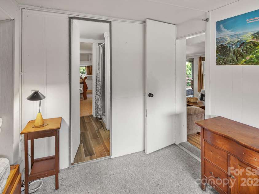 335 Snowshoe Loop, Newland, NC 28657.  MLS# CAR4290486, YatesRealty ID 1364. 