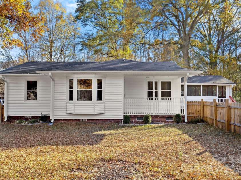 604 Cold Stream Circle, Chester, SC 29706.  MLS# CAR4321621, YatesRealty ID 13640. 