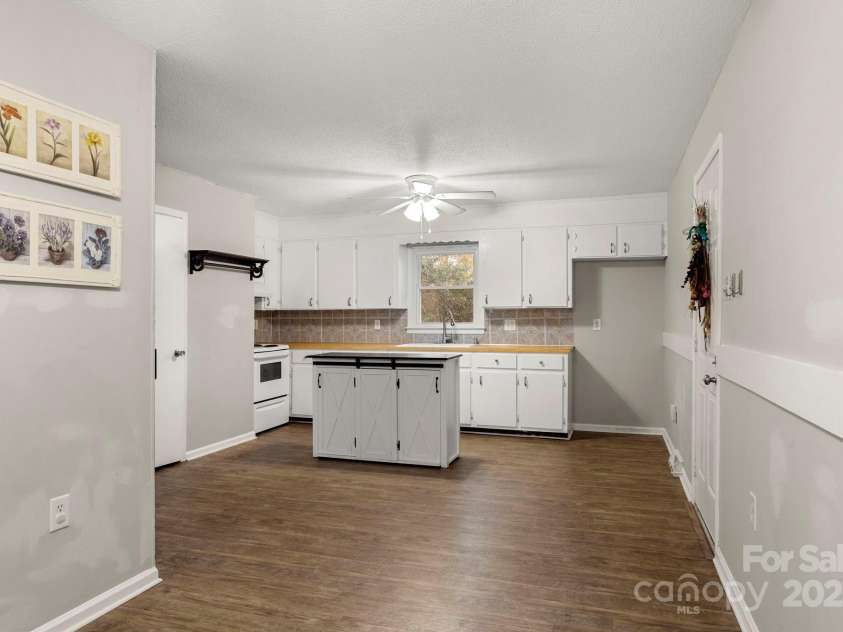 604 Cold Stream Circle, Chester, SC 29706.  MLS# CAR4321621, YatesRealty ID 13640. 