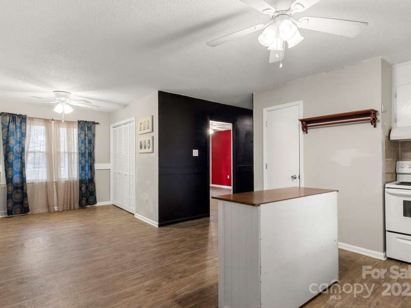 604 Cold Stream Circle, Chester, SC 29706.  MLS# CAR4321621, YatesRealty ID 13640. 