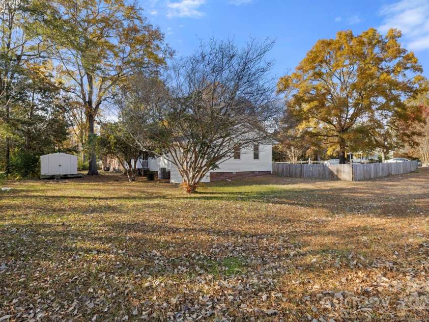 604 Cold Stream Circle, Chester, SC 29706.  MLS# CAR4321621, YatesRealty ID 13640. 