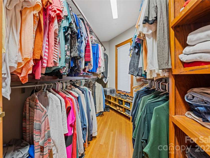 3001 Hickory Nut Trail, Hendersonville, NC 28739.  MLS# CAR4234402, YatesRealty ID 13641. View 2 of walk in closet