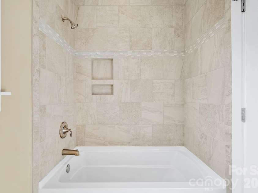 9 Brookstone Place, Candler, NC 28715.  MLS# CAR4364278, YatesRealty ID 13641. 