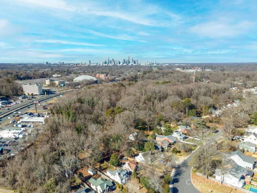 3724 Commonwealth Avenue, Charlotte, NC 28205.  MLS# CAR4287119, YatesRealty ID 13643. 