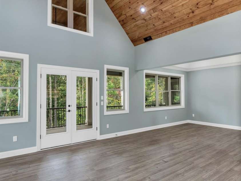 926 Settlers Trail, Mars Hill, NC 28754.  MLS# CAR4305867, YatesRealty ID 13643. 