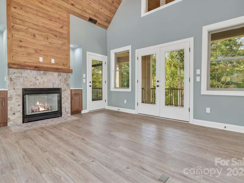 926 Settlers Trail, Mars Hill, NC 28754.  MLS# CAR4305867, YatesRealty ID 13643. 