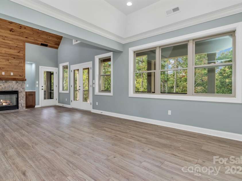 926 Settlers Trail, Mars Hill, NC 28754.  MLS# CAR4305867, YatesRealty ID 13643. 