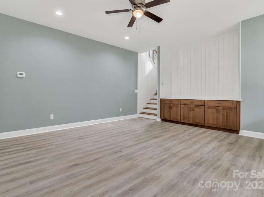 926 Settlers Trail, Mars Hill, NC 28754.  MLS# CAR4305867, YatesRealty ID 13643. 