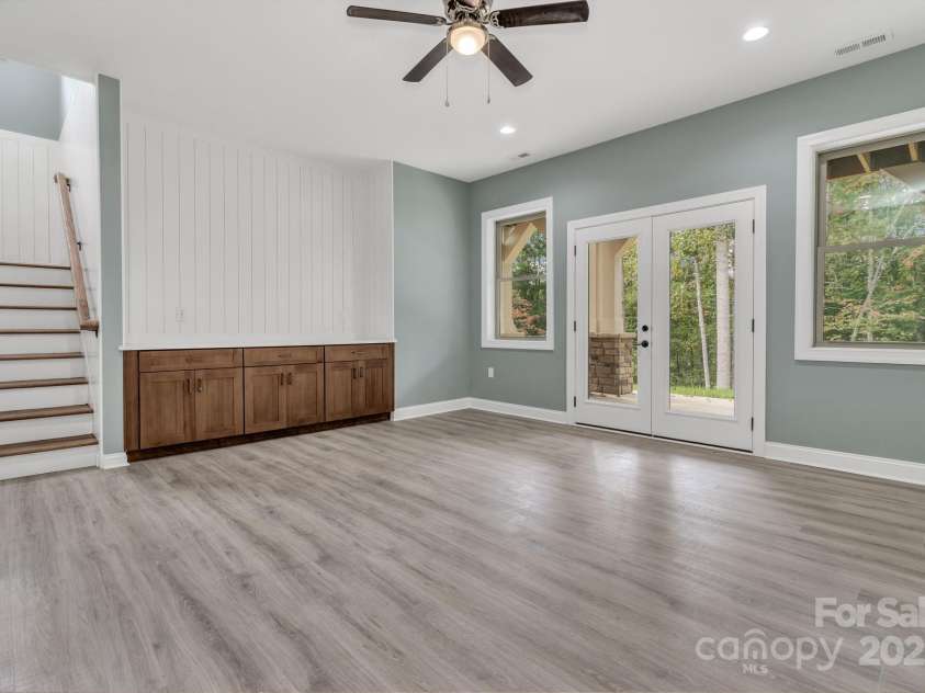 926 Settlers Trail, Mars Hill, NC 28754.  MLS# CAR4305867, YatesRealty ID 13643. 