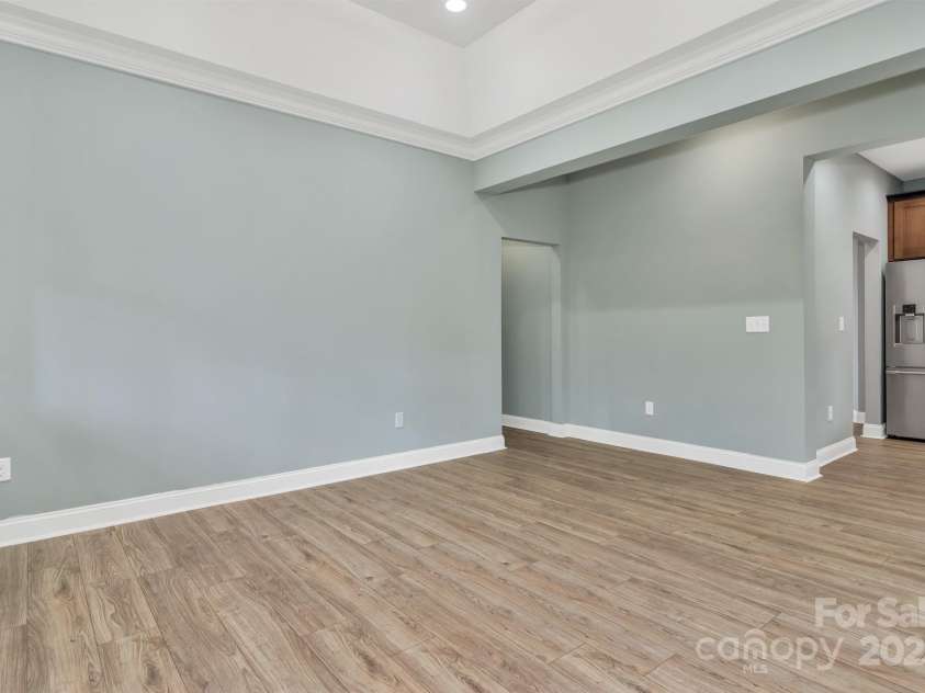 926 Settlers Trail, Mars Hill, NC 28754.  MLS# CAR4305867, YatesRealty ID 13643. 