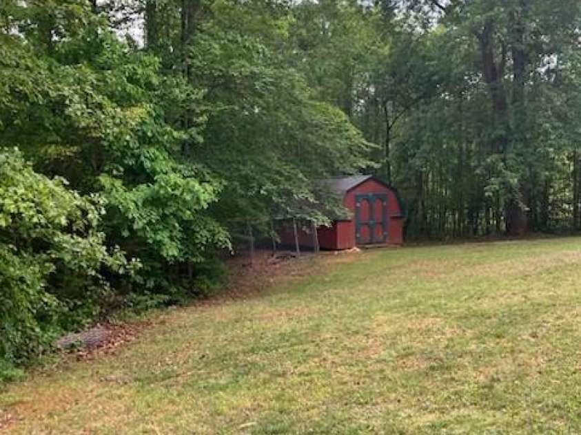 53 Green Leaf Drive, Nebo, NC 28761.  MLS# CAR4251806, YatesRealty ID 13645. 