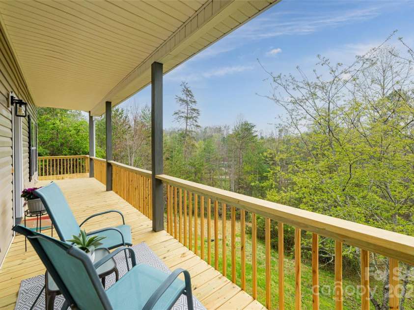 61 Quiet Woods Drive, Leicester, NC 28748.  MLS# CAR4241000, YatesRealty ID 13646. 