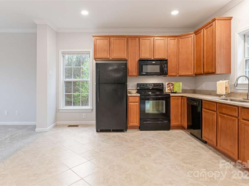 61 Quiet Woods Drive, Leicester, NC 28748.  MLS# CAR4241000, YatesRealty ID 13646. 