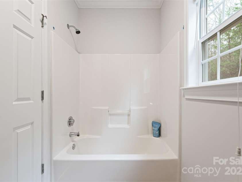 61 Quiet Woods Drive, Leicester, NC 28748.  MLS# CAR4241000, YatesRealty ID 13646. 