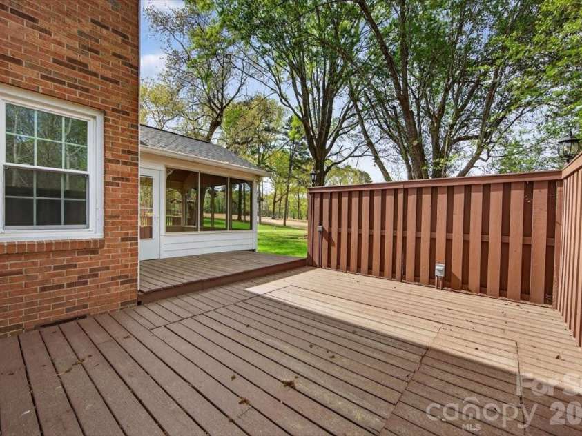 5918 Foxcrest Drive, Mint Hill, NC 28227.  MLS# CAR4364106, YatesRealty ID 13647. Deck