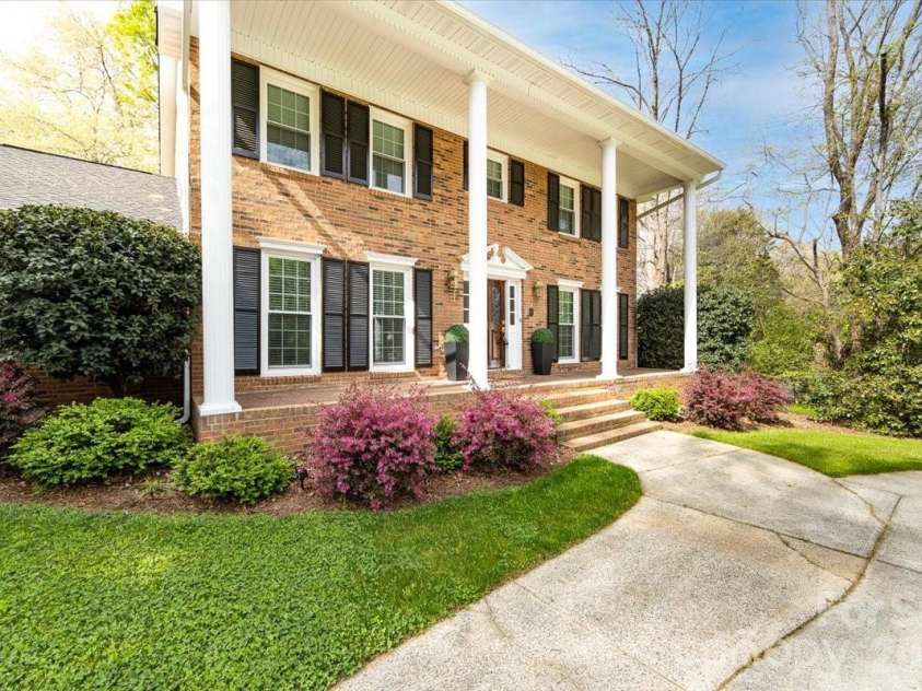 5918 Foxcrest Drive, Mint Hill, NC 28227.  MLS# CAR4364106, YatesRealty ID 13647. Front porch