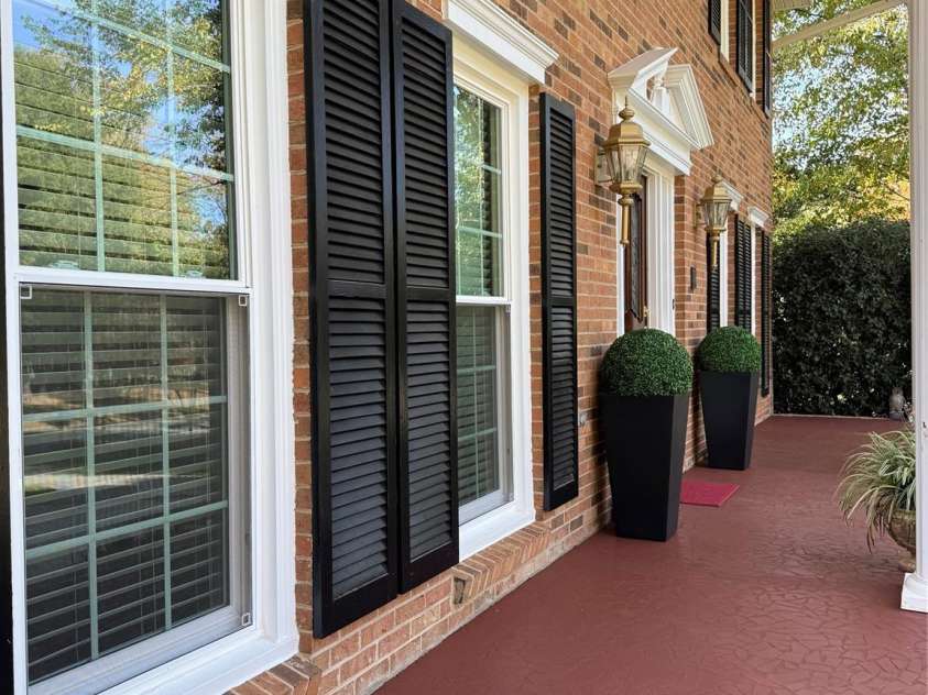 5918 Foxcrest Drive, Mint Hill, NC 28227.  MLS# CAR4364106, YatesRealty ID 13647. Front porch