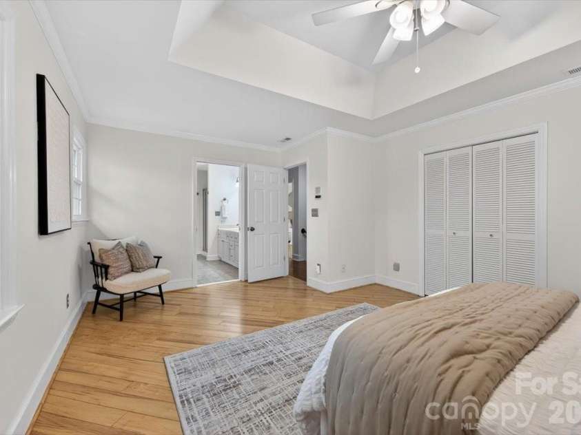 5918 Foxcrest Drive, Mint Hill, NC 28227.  MLS# CAR4364106, YatesRealty ID 13647. Primary Bedroom
