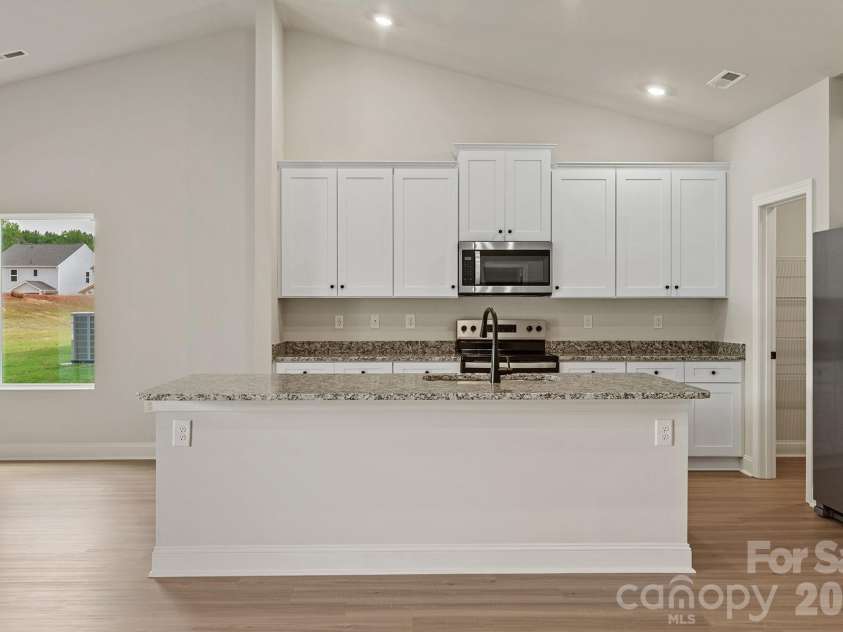 4116 Bolo Drive, Charlotte, NC 28215.  MLS# CAR4328997, YatesRealty ID 13648. 