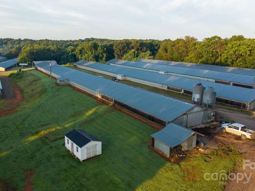 167 Buck Hollow Trail, Ararat, NC 27007.  MLS# CAR4295115, YatesRealty ID 1365. 