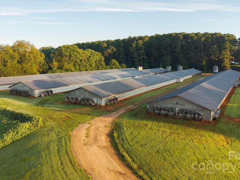 167 Buck Hollow Trail, Ararat, NC 27007.  MLS# CAR4295115, YatesRealty ID 1365. 