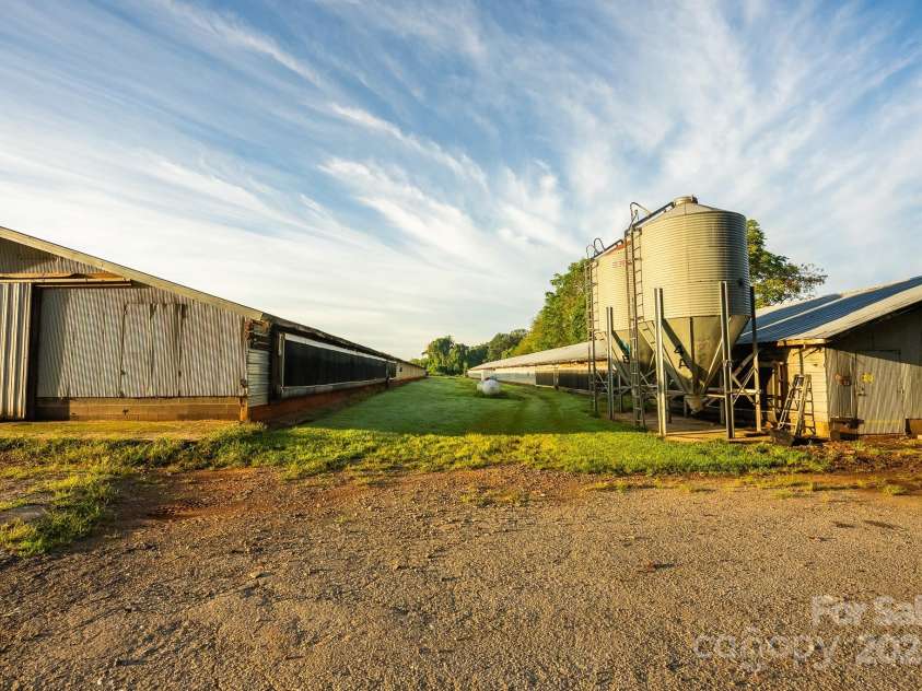 167 Buck Hollow Trail, Ararat, NC 27007.  MLS# CAR4295115, YatesRealty ID 1365. 