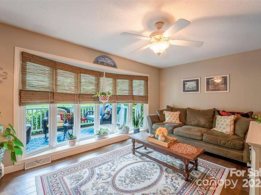 4805 Nesbit Road, Monroe, NC 28112.  MLS# CAR4254388, YatesRealty ID 13650. Beautiful bay window lets in tons of natural light