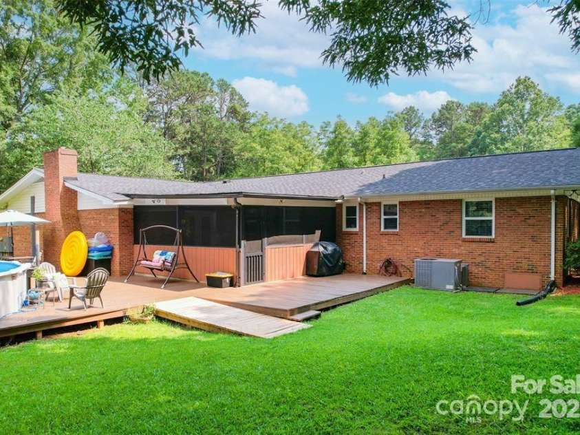 4805 Nesbit Road, Monroe, NC 28112.  MLS# CAR4254388, YatesRealty ID 13650. Easy accessibility features allows this to be your forever home with no need for future modifications. Look how green the beautiful grass is!