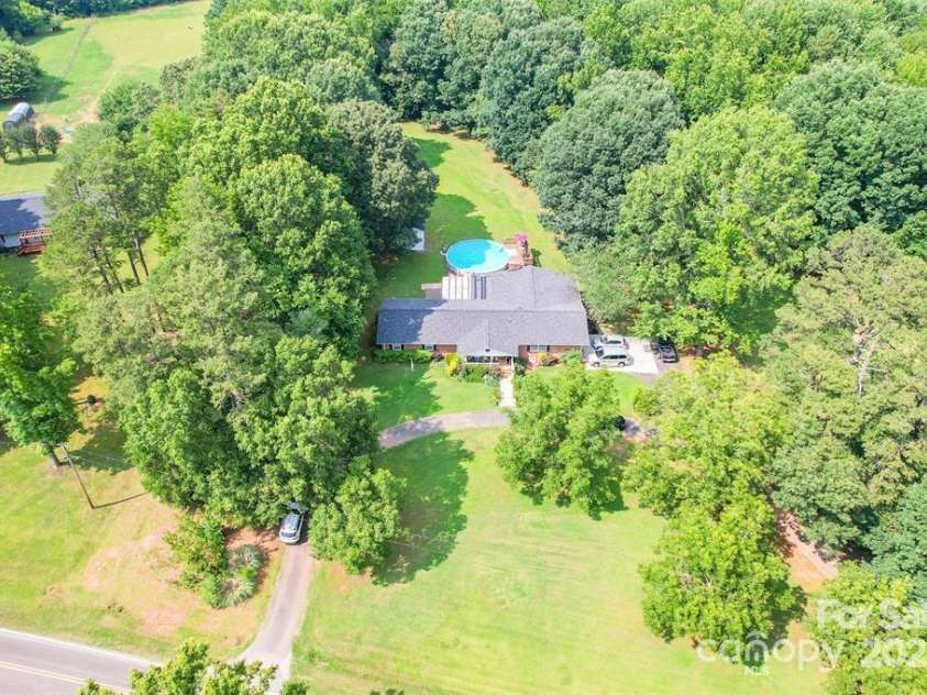 4805 Nesbit Road, Monroe, NC 28112.  MLS# CAR4254388, YatesRealty ID 13650. Freedom to do what you've always dreamed of - the opportunities are endless!