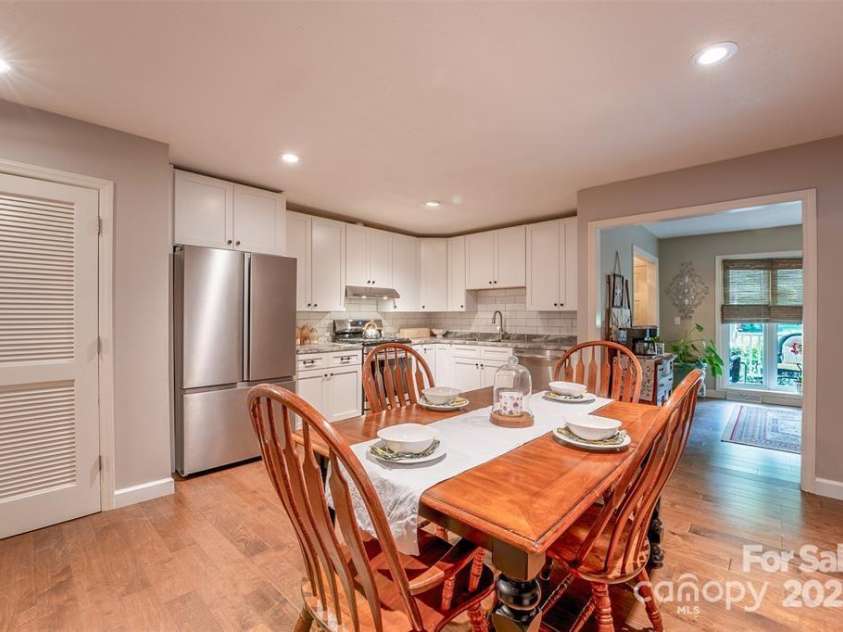 4805 Nesbit Road, Monroe, NC 28112.  MLS# CAR4254388, YatesRealty ID 13650. The fridge is yours to keep!